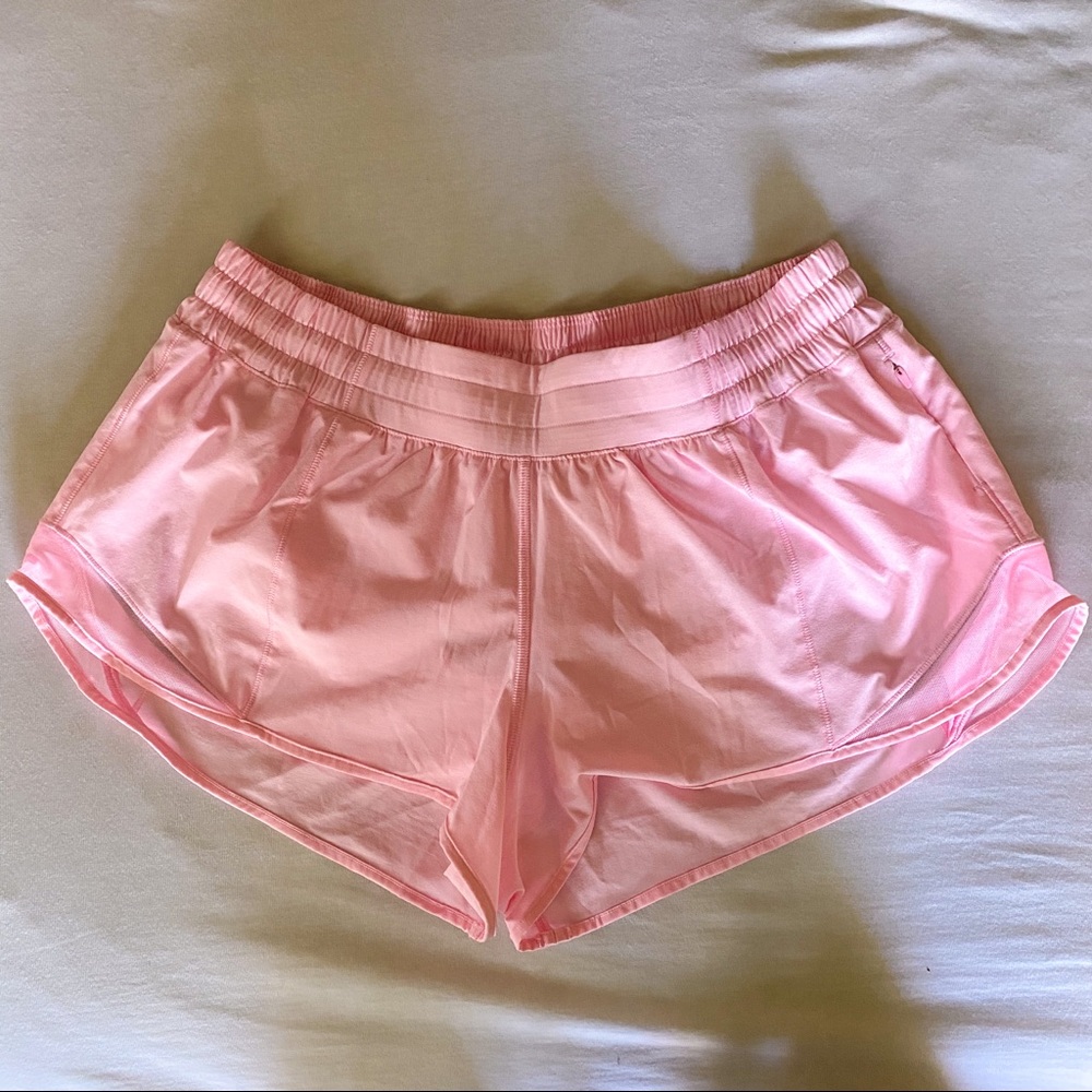 ❌ SOLD ❌ Lululemon Hotty Hot II Shorts Miami Pink